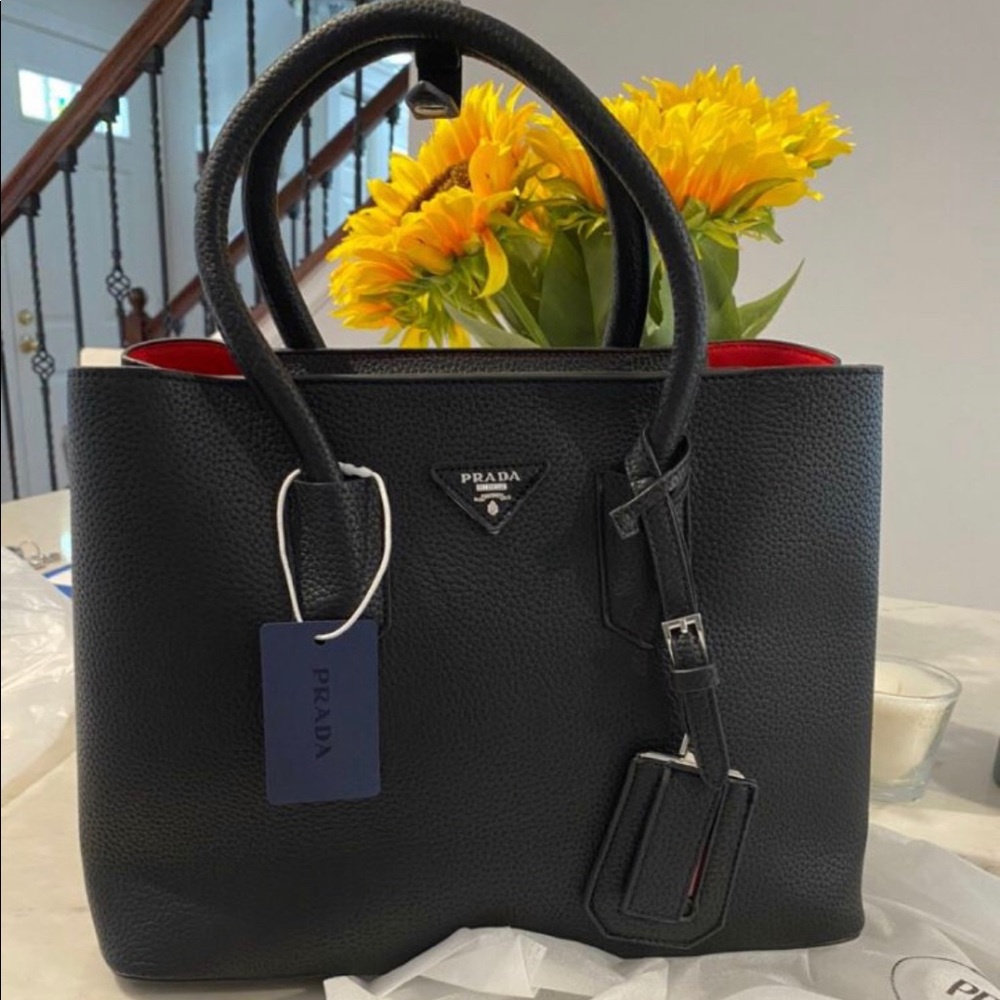 SOLD Luxury Black Tote Handbag Purse